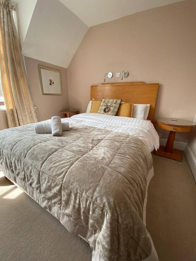 Hotel The Antelope At Upavon Exterior foto